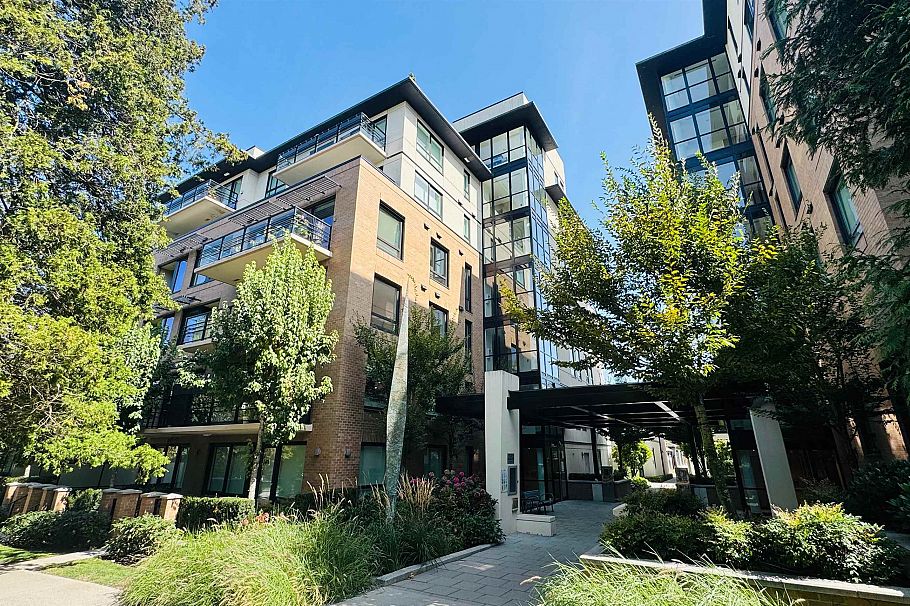 303 4408 Cambie Street Vancouver, BC - 1