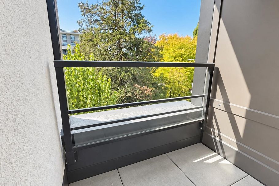 303 4408 Cambie Street Vancouver, BC - 12