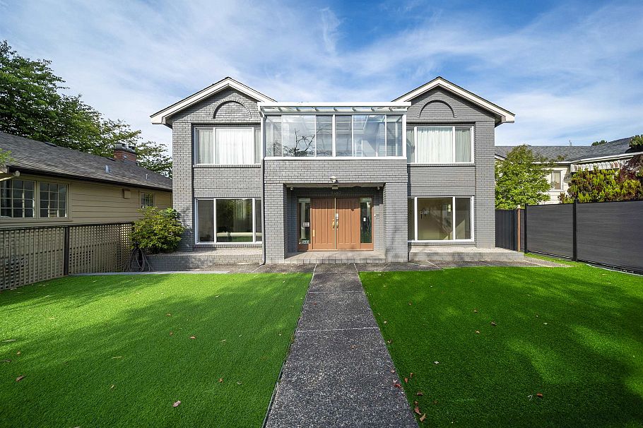 5483 Columbia Street Vancouver, BC - 1