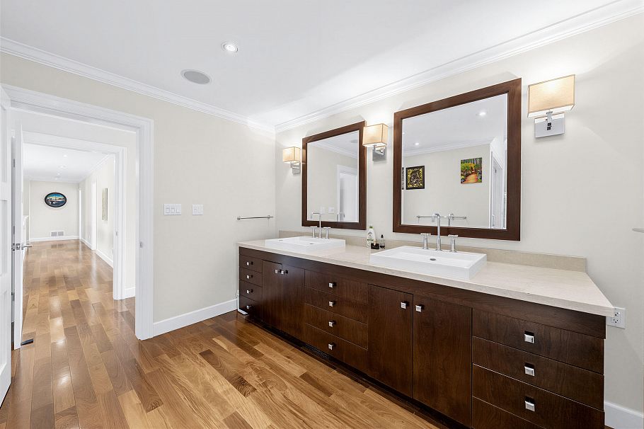791 Beachview Drive North Vancouver, BC - 21