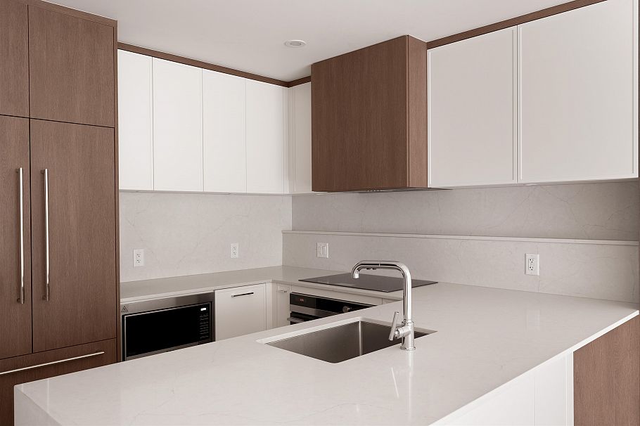 207 378 W 45th Avenue Vancouver, BC - 2