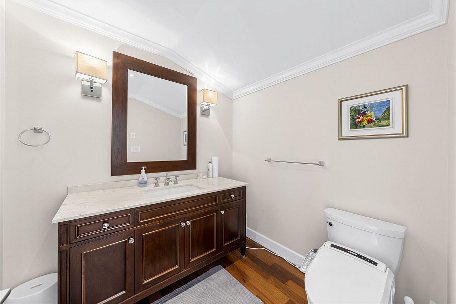 791 Beachview Drive North Vancouver, BC - 24