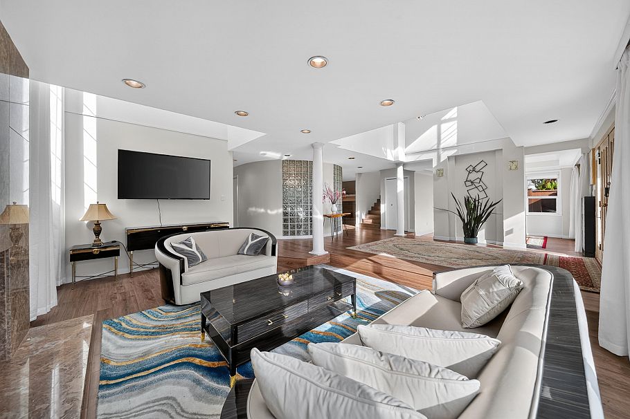 5483 Columbia Street Vancouver, BC - 9