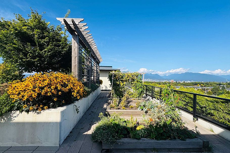 303 4408 Cambie Street Vancouver, BC - 19