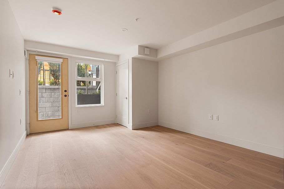 108 378 W 45th Avenue Vancouver, BC - 3