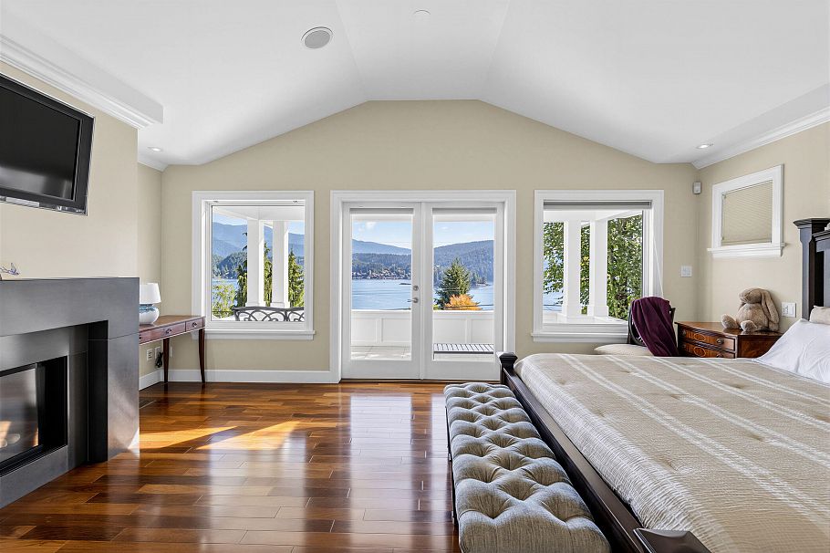 791 Beachview Drive North Vancouver, BC - 16