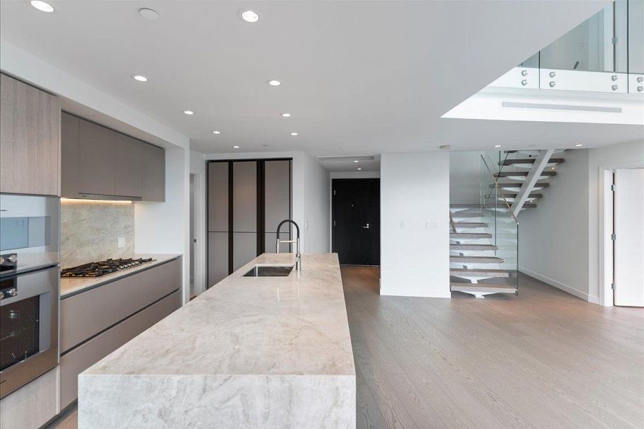 2406 1500 Fern Street North Vancouver, BC - 8