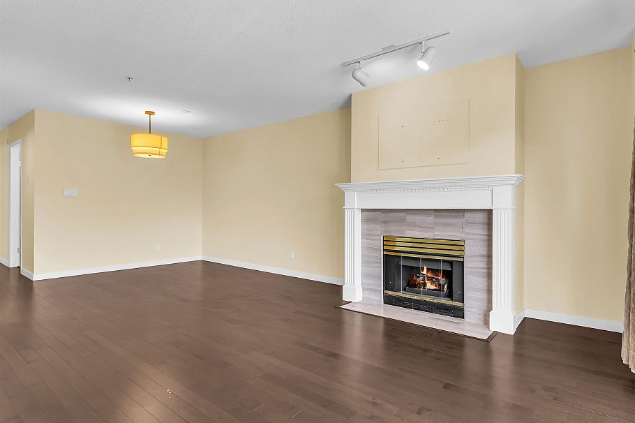 204 876 W 16th Avenue Vancouver, BC - 32
