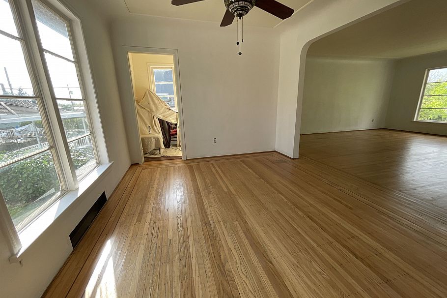 2772 E 5th Avenue Vancouver, BC - 8