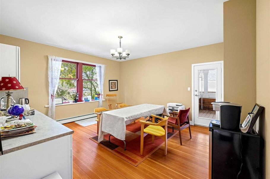 4355 Granville Street Vancouver, BC - 16