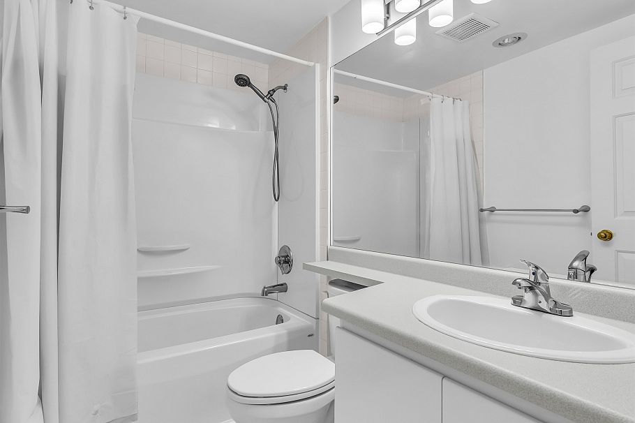204 876 W 16th Avenue Vancouver, BC - 25