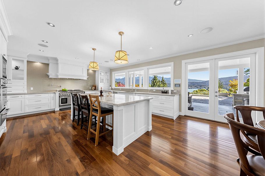 791 Beachview Drive North Vancouver, BC - 28