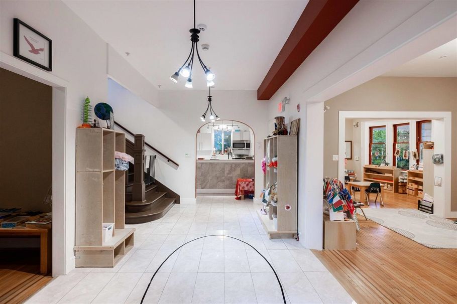 4355 Granville Street Vancouver, BC - 10