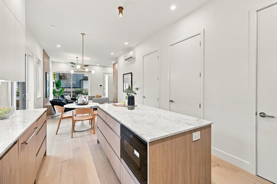 2 2509 Kitchener Street Vancouver, BC - 11