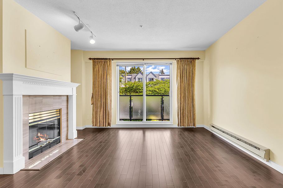 204 876 W 16th Avenue Vancouver, BC - 2