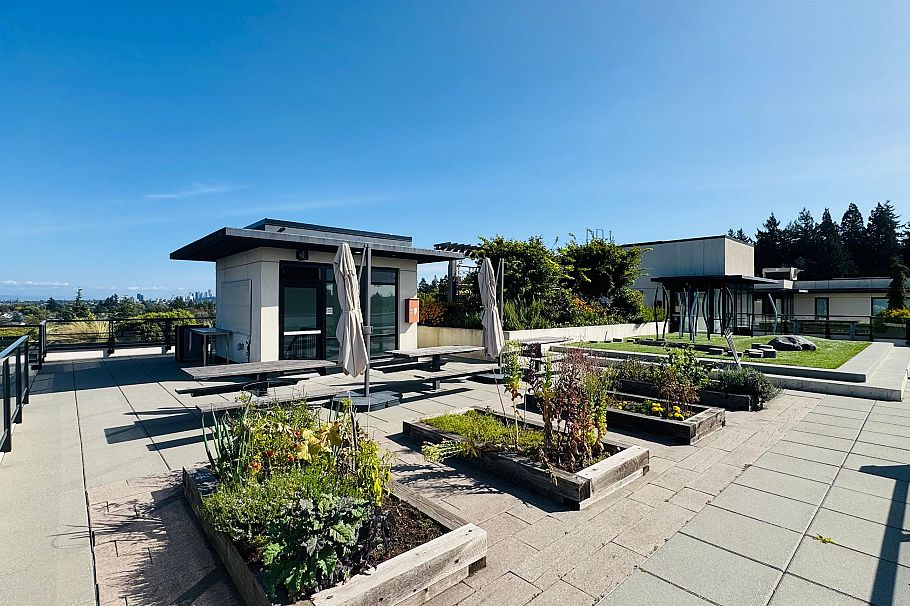 303 4408 Cambie Street Vancouver, BC - 18