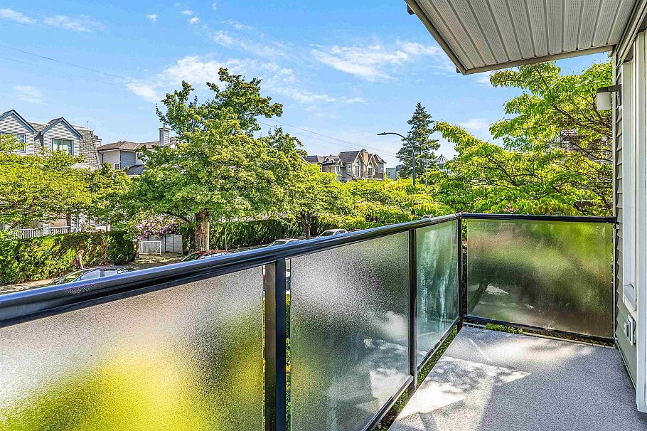 204 876 W 16th Avenue Vancouver, BC - 36
