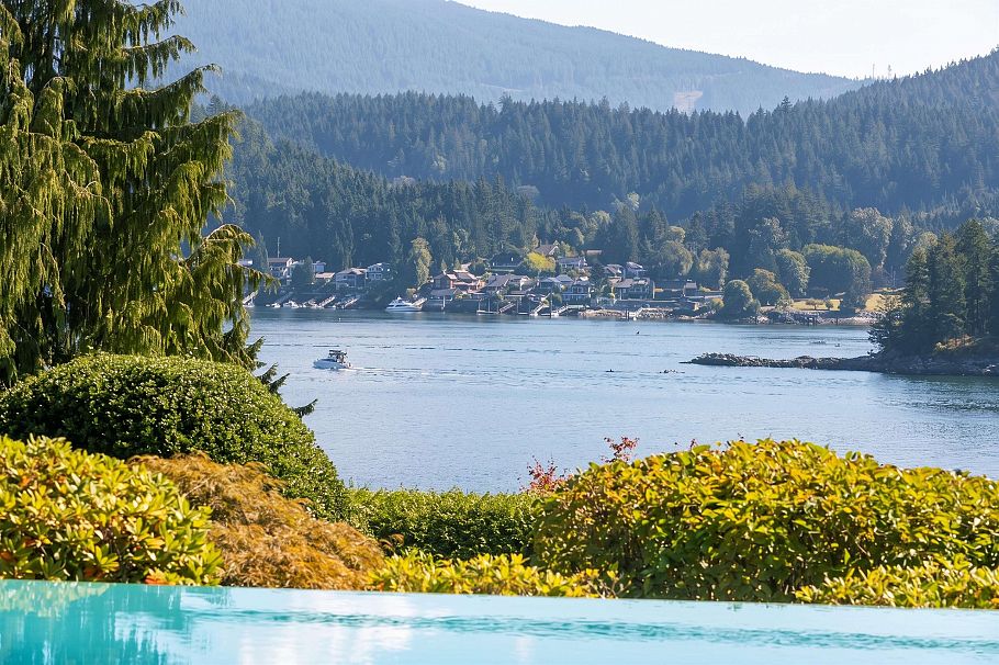791 Beachview Drive North Vancouver, BC - 27