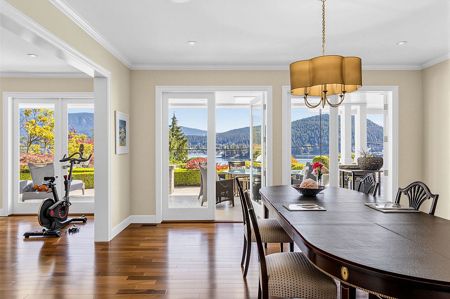 791 Beachview Drive North Vancouver, BC - 34