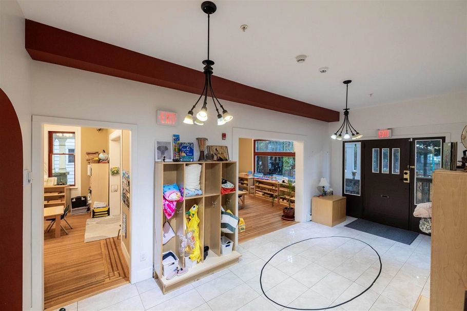 4355 Granville Street Vancouver, BC - 4