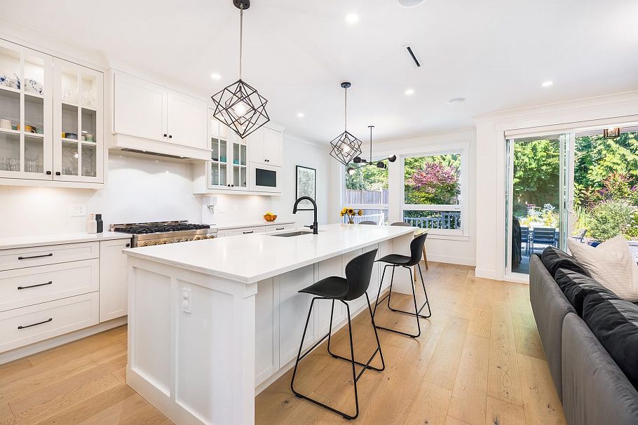 1750 Dempsey Road North Vancouver, BC - 26