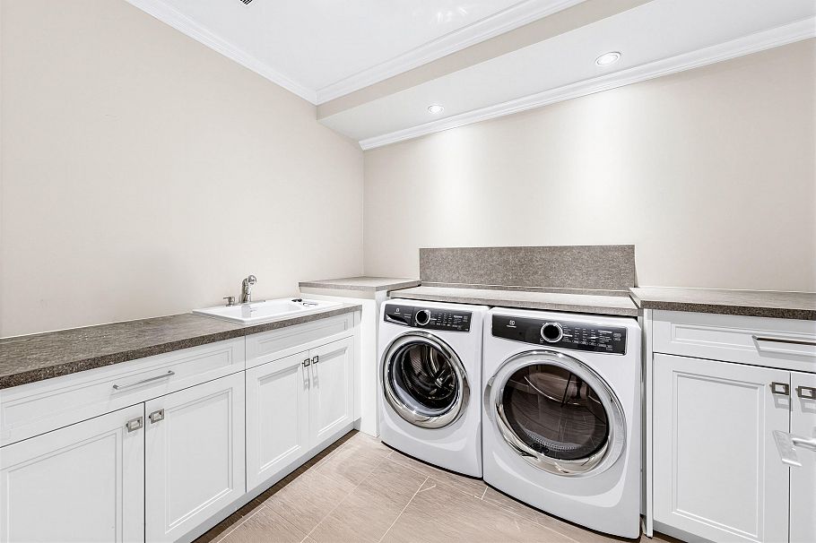 791 Beachview Drive North Vancouver, BC - 32