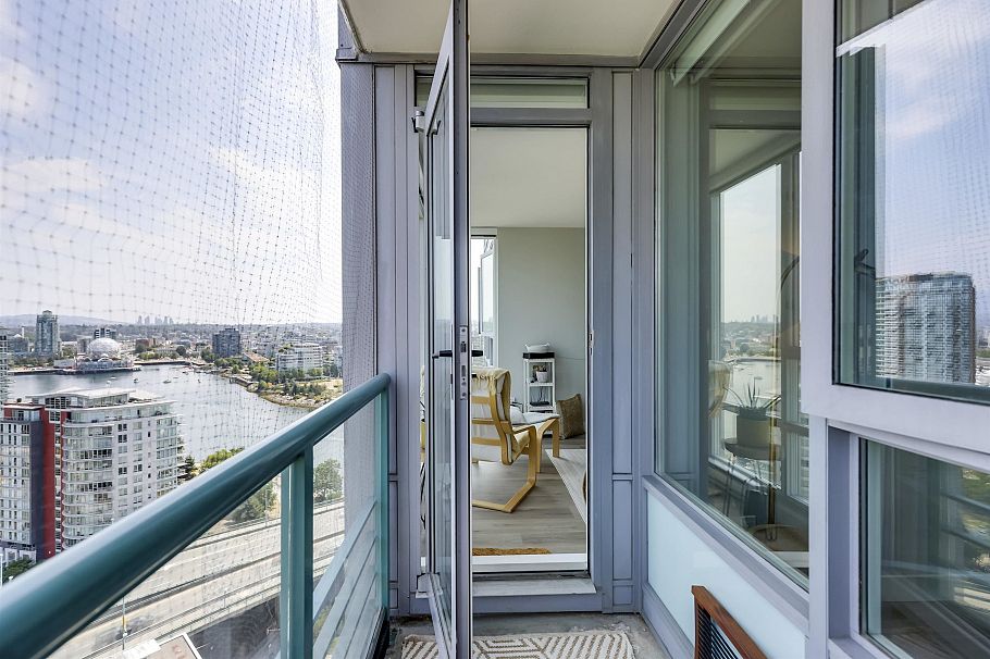 2802 1033 Marinaside Crescent Vancouver, BC - 24