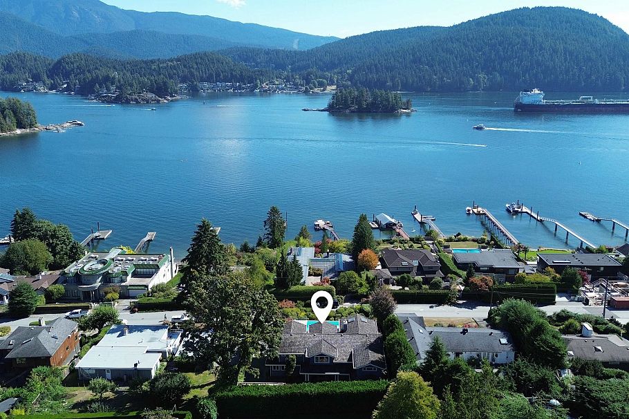 791 Beachview Drive North Vancouver, BC - 37