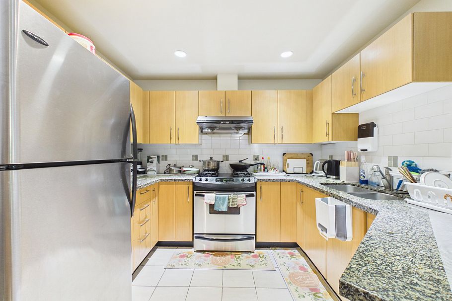 6222 Logan Lane Vancouver, BC - 15