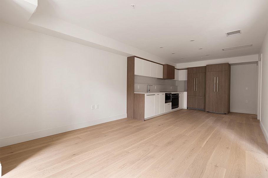 108 378 W 45th Avenue Vancouver, BC - 4