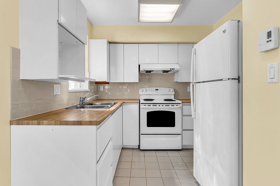 204 876 W 16th Avenue Vancouver, BC - 5