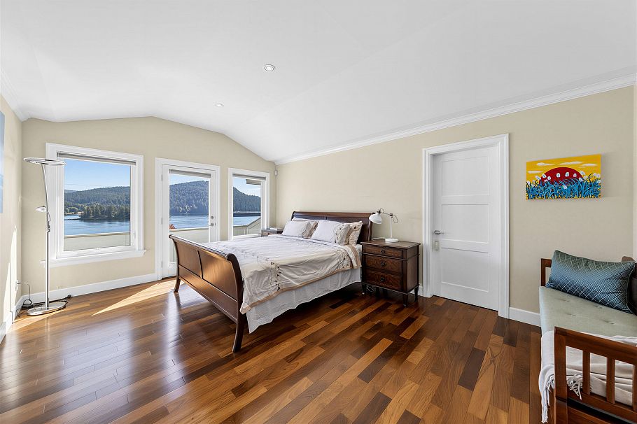 791 Beachview Drive North Vancouver, BC - 17