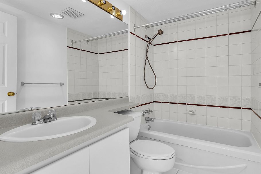 204 876 W 16th Avenue Vancouver, BC - 18