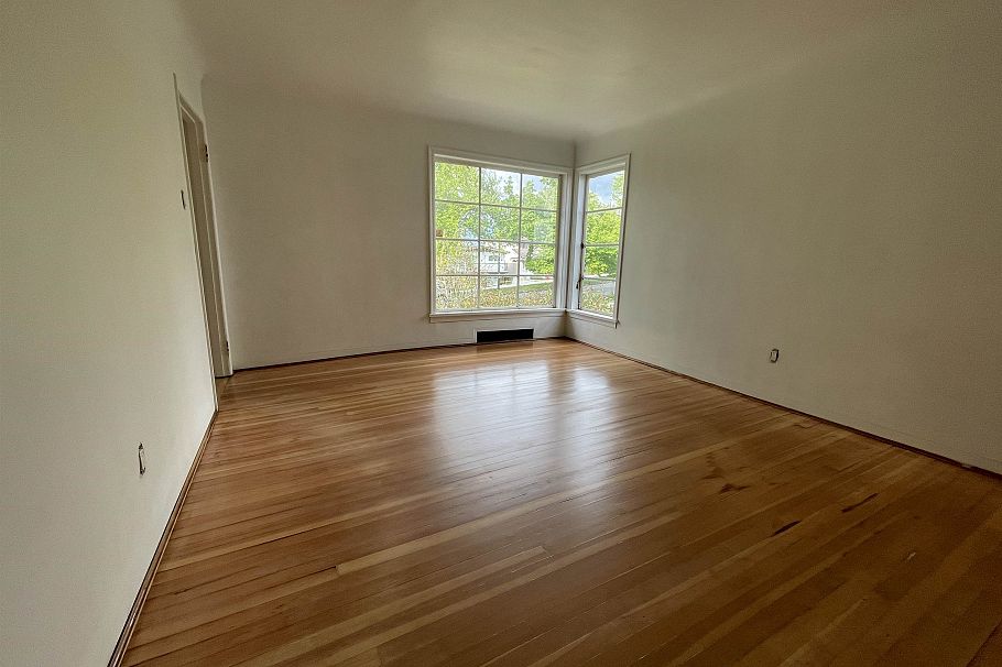 2772 E 5th Avenue Vancouver, BC - 12