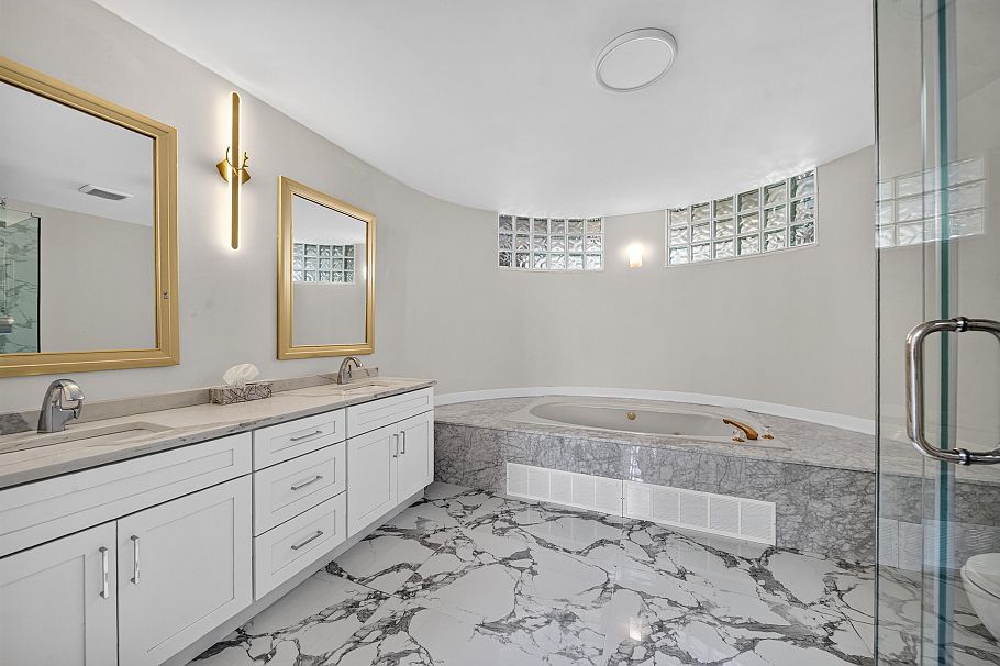 5483 Columbia Street Vancouver, BC - 34