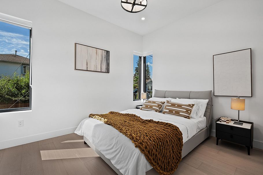 1605 E 21st Avenue Vancouver, BC - 16