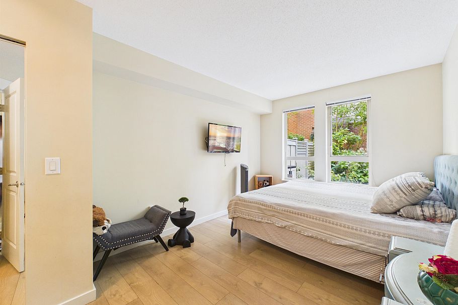 6222 Logan Lane Vancouver, BC - 10