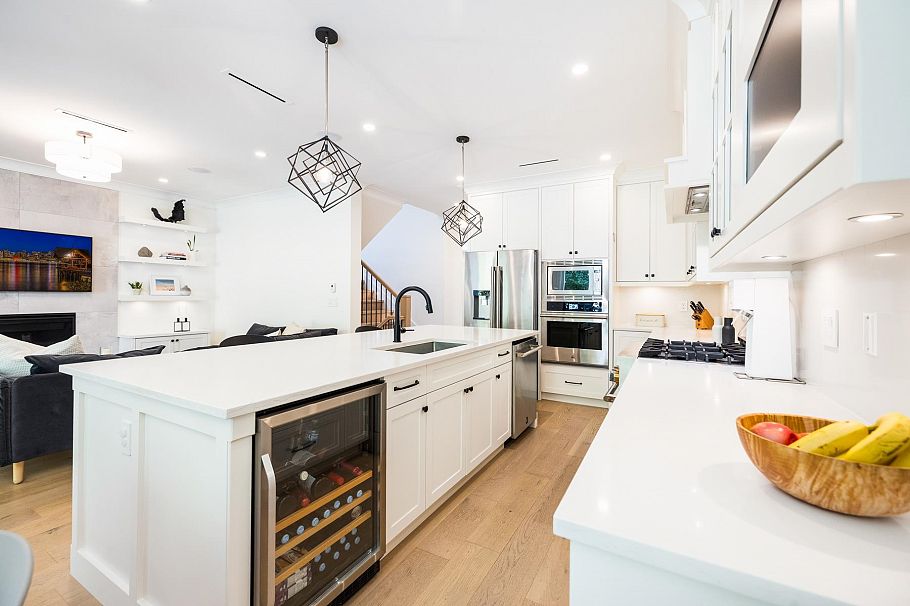 1750 Dempsey Road North Vancouver, BC - 28