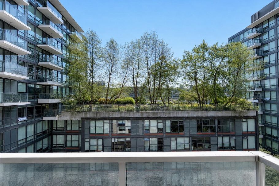 809 168 W 1st Avenue Vancouver, BC - 4