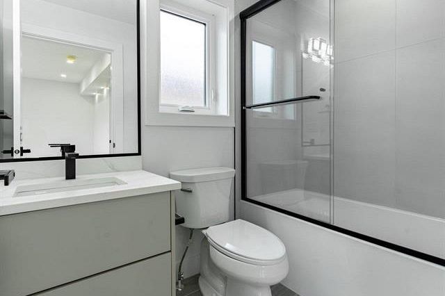 5092 Clarendon Street Vancouver, BC - 13