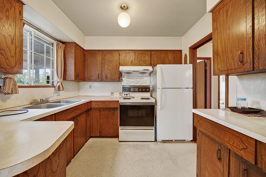 3660 E 22nd Avenue Vancouver, BC - 13