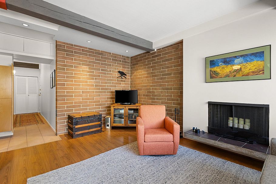 309 1535 Nelson Street Vancouver, BC - 4