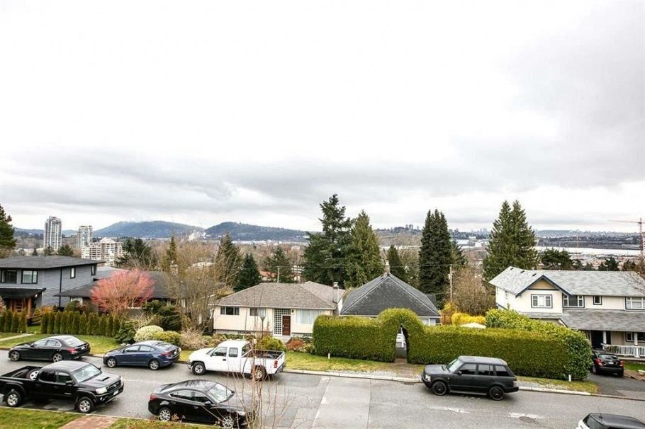 1132 Cloverley Street North Vancouver, BC - 4