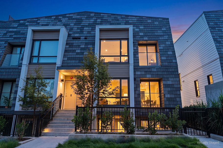 386 W 45th Avenue Vancouver, BC - 15