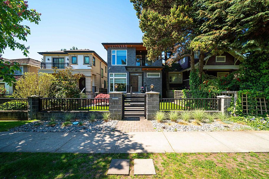 6007 Larch Street Vancouver, BC - 37