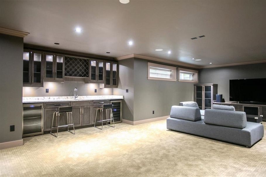 1132 Cloverley Street North Vancouver, BC - 14