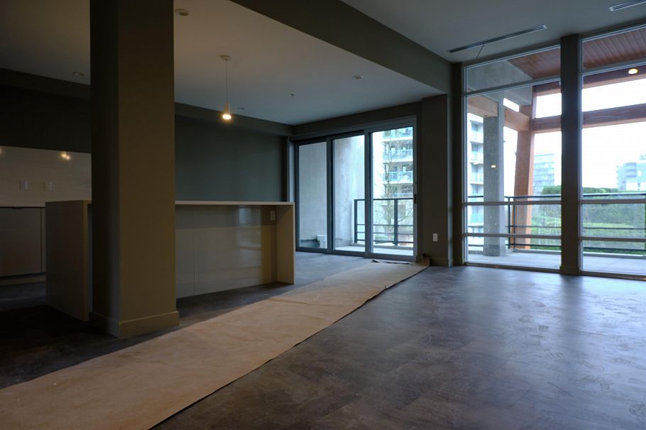 203 108 E 8th Street North Vancouver, BC - 23