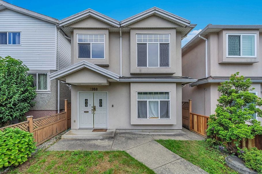 1988 Nanaimo Street Vancouver, BC - 31