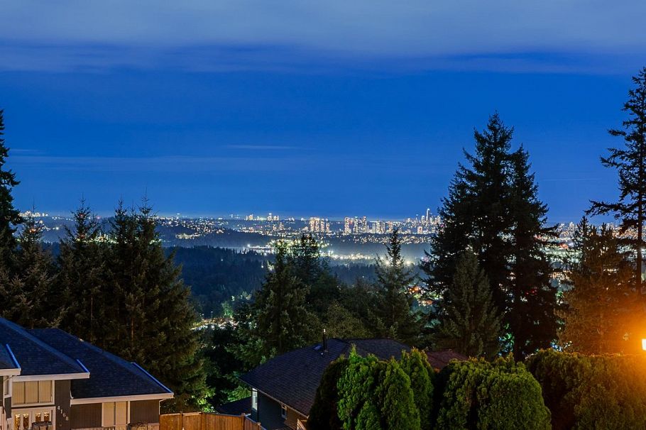 4153 Quarry Court North Vancouver, BC - 1
