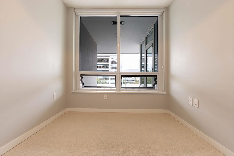 504 118 Carrie Cates Court North Vancouver, BC - 9